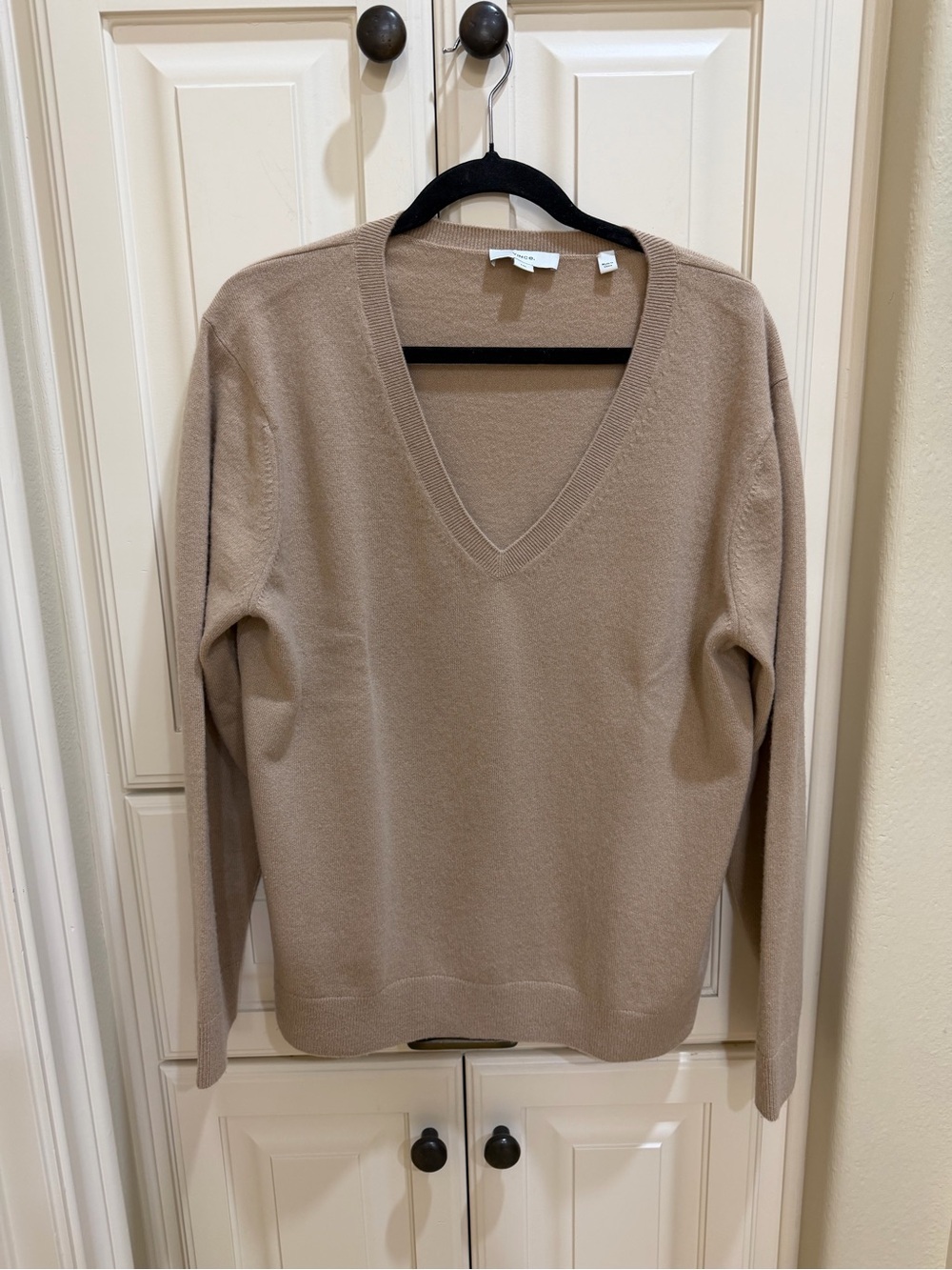 Vince Camel Cashmere Weekender V-Neck Sweater